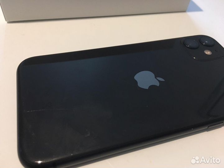 iPhone 11, 64 ГБ