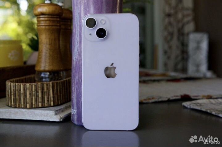 Телефон iPhone14