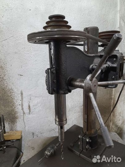 Сверлильный станок