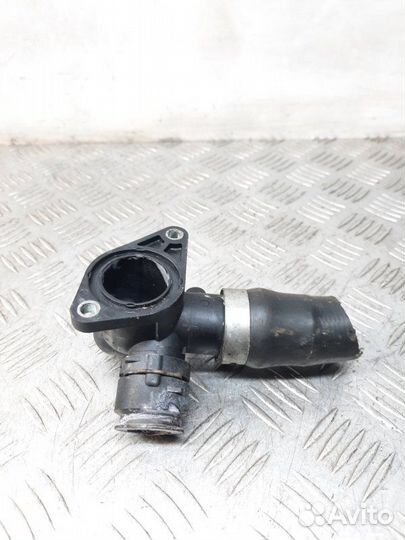 Фланец (тройник) системы охлаждения Volkswagen