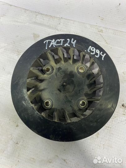 Крыльчатка охлаждения двигателя Honda Tact AF-24