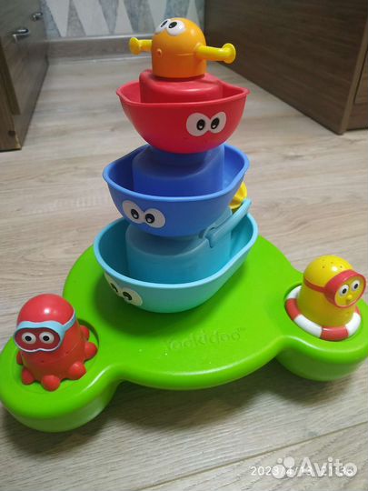 Игрушка водная Веселый фонтан, пирамидка Yookidoo
