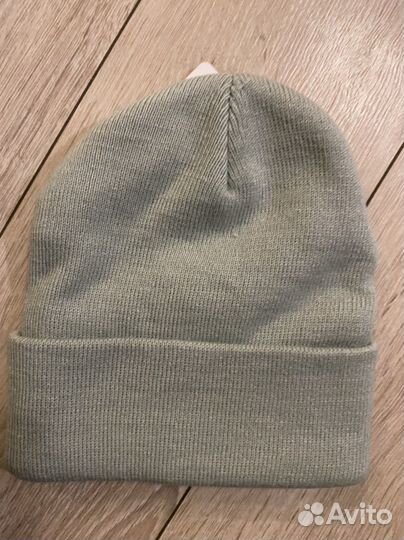 Шапка новая