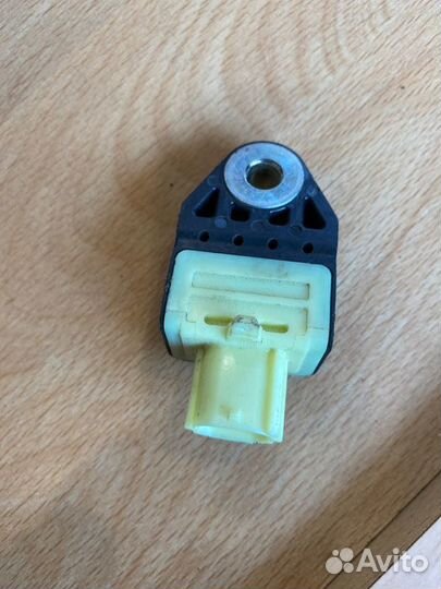 Датчик air bag Toyota Venza