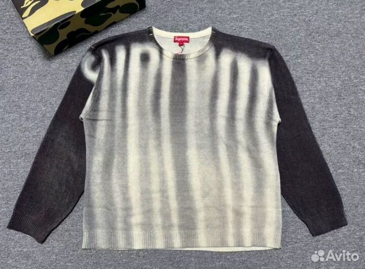 Свитер Supreme