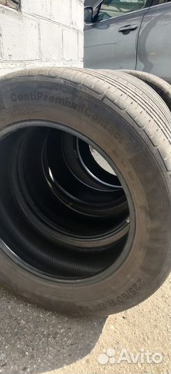 Continental AllSeasonContact 225/60 R17 V