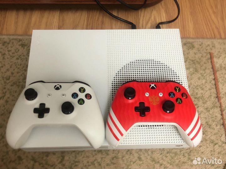 Xbox One s 1tb с играми
