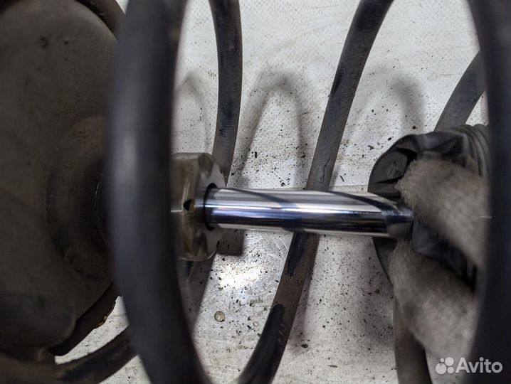 Амортизатор/стойка передняя правая Peugeot 307