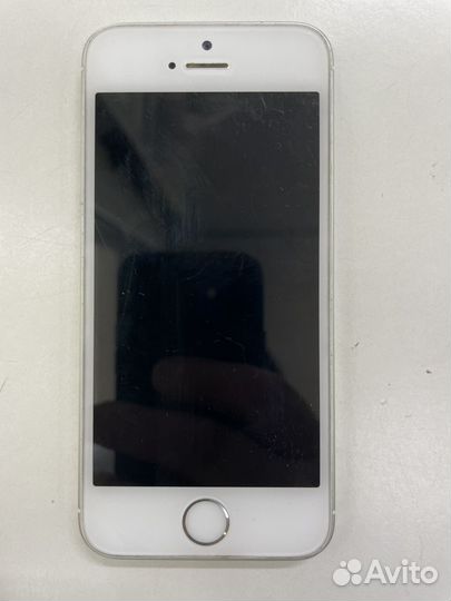 iPhone SE, 16 ГБ
