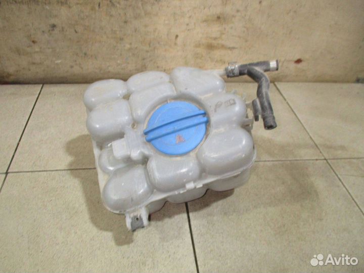 Бачок расширительный VW Touareg 2 (7P)