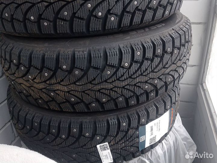 Pirelli Formula Ice 185/65 R15