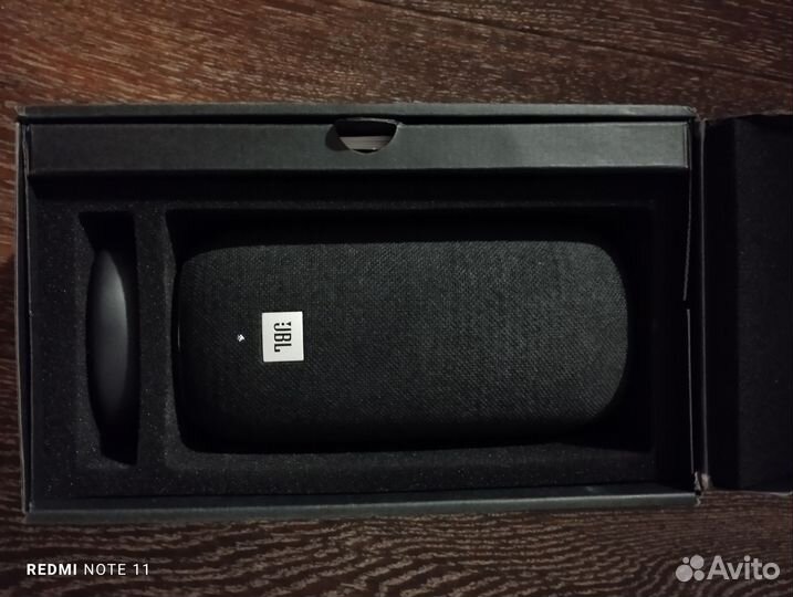 Умная колонка JBL Link Portable с Алисой