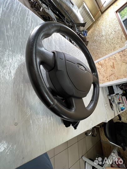 Руль на Ford Fusion