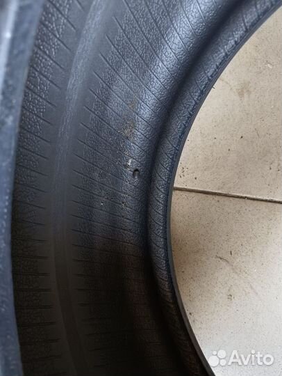 Goodyear UltraGrip Performance 2 225/40 R18