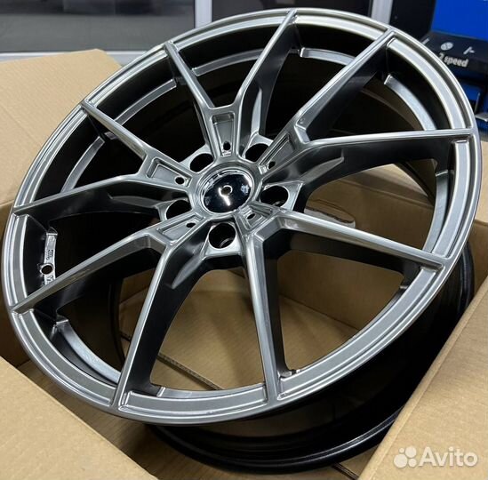 Диски на Toyota Camry Тойота Камри R18