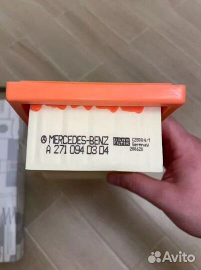 Воздушный фильтр Mercedes W204 W212 A2710940304