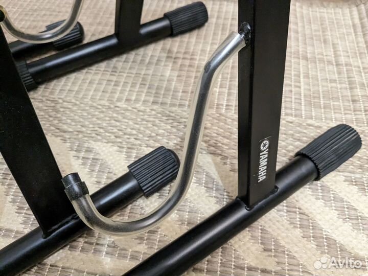 Подставка (стойка) Yamaha для электрогитары