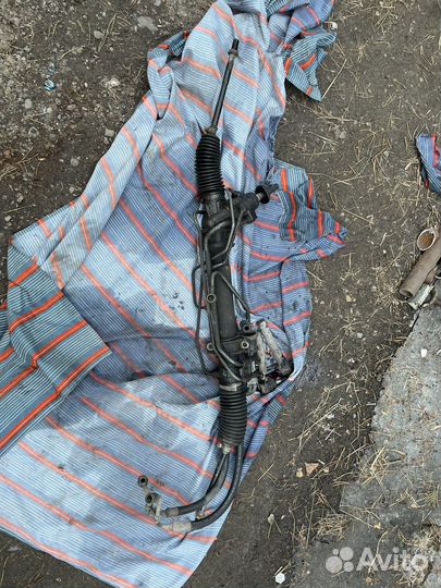 Рулевая рейка на subaru