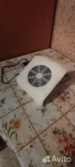 Вытяжка для маникюра б/у