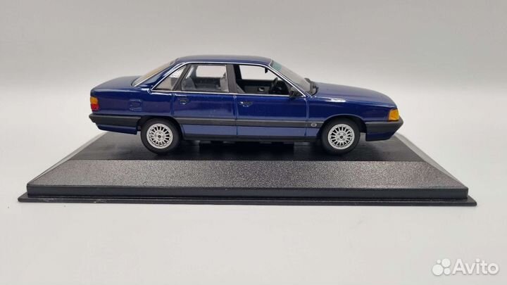 Модель audi 100 Sedan