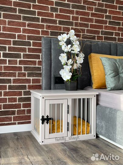 Интерьерная клетка для собак в молочном цвете