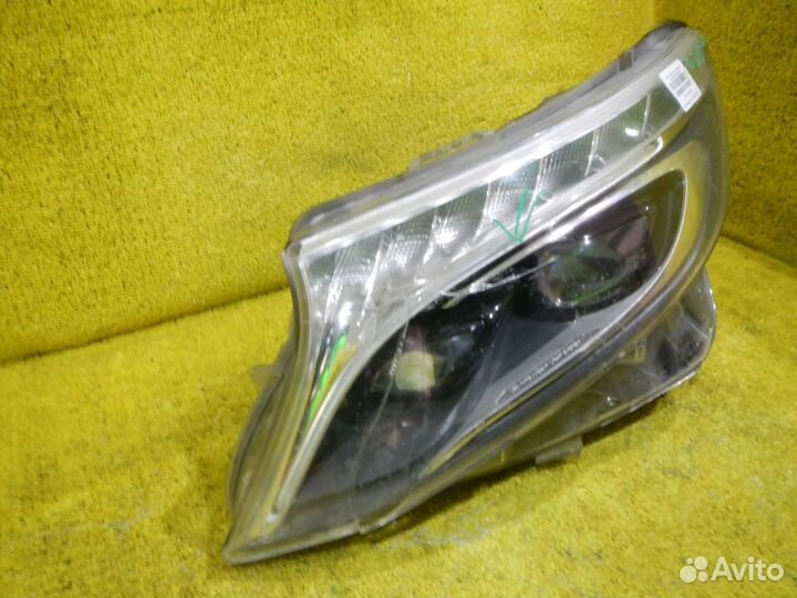 Фара левая Mercedes-Benz V-Class/Vito/Viano