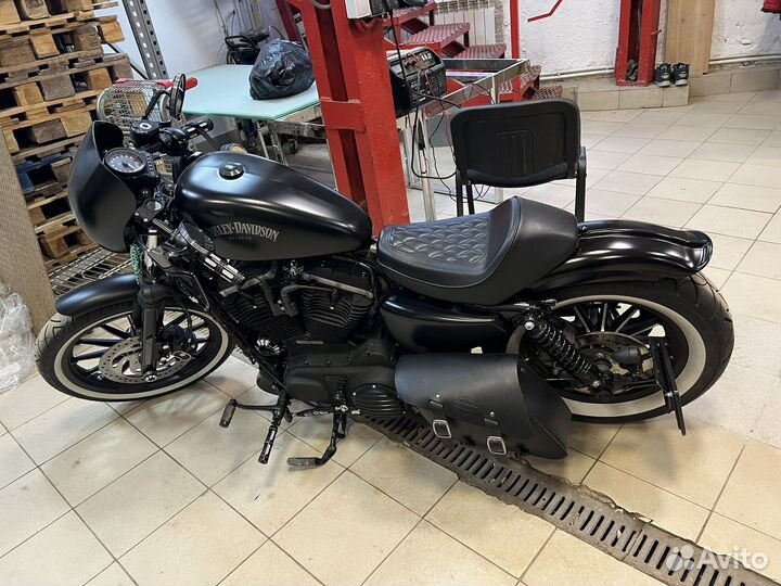 Harley Davidson Sportster Iron XL883N