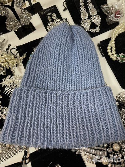 Шапка женская вязаная