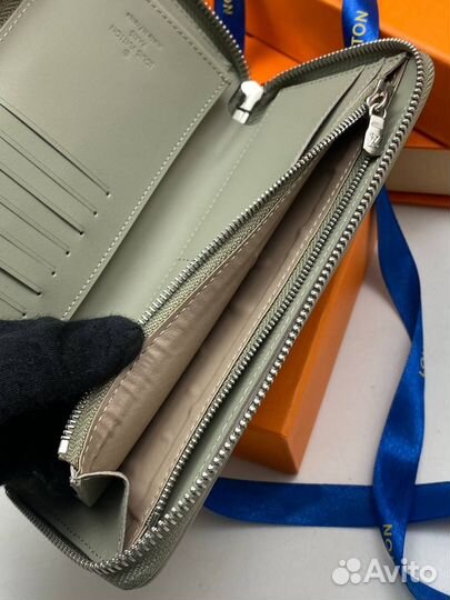 Портмоне Louis Vuitton