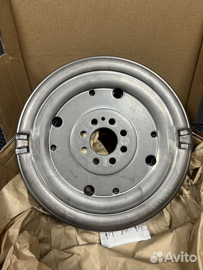 Маховик 415084409/06J105266S