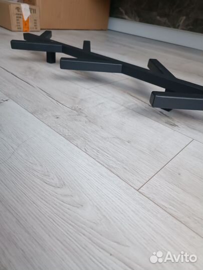 Вешалка настенная