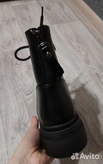 Ботинки демисезонные 37 размер 25см по стельке