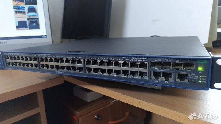 Коммутатор HP 3600-48-PoE+ v2 SI