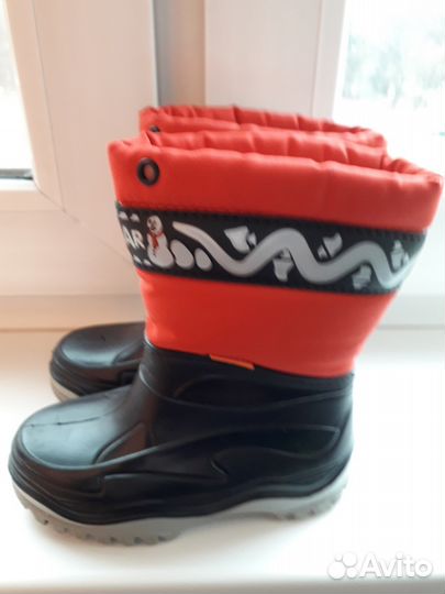 Резиновые утеплённые сапоги для мальчика