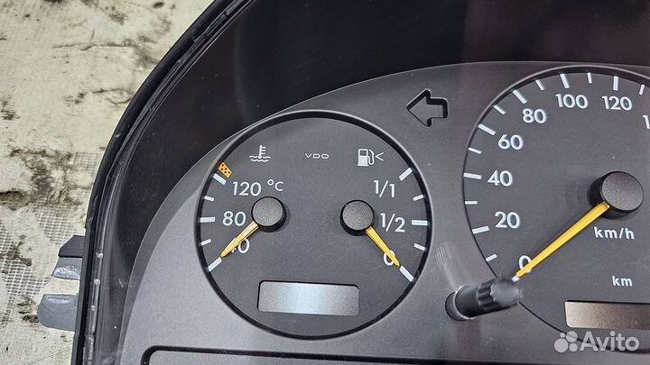 Панель приборов Mercedes-Benz M-Class, W163