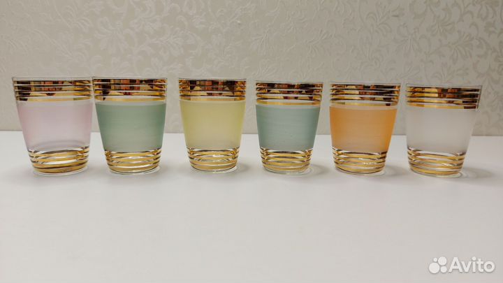 Стопка цветное стекло