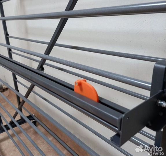 Стойка/стенд для клеенки на 22 рулона