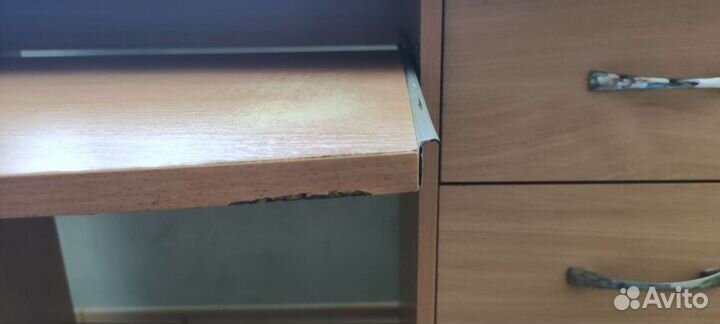 Компьютерный стол