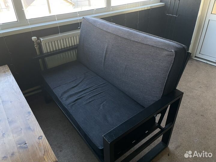 Диваны и столы