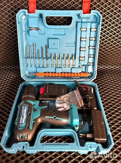 Шуpуповepт ударный Makita 26v 5А/ч Новый