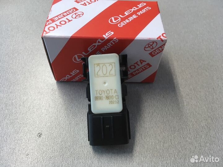 Датчик парковки 8934176010 lexus GS