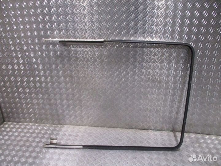 Направляющая стекла двери правая Scania 1885465