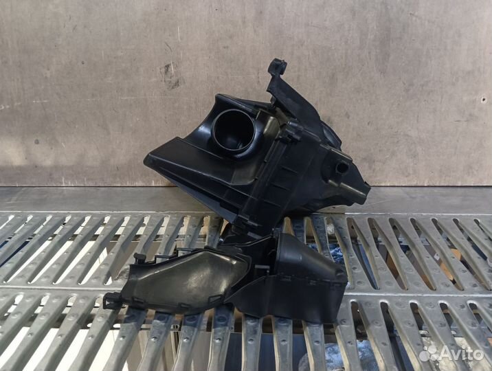 Корпус воздушного фильтра Ford Focus 2 2004-2011