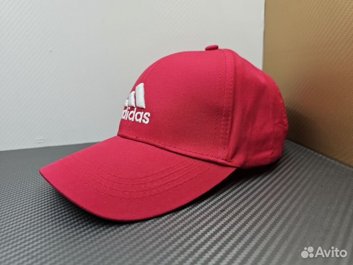 Бейсболка женская Adidas красная