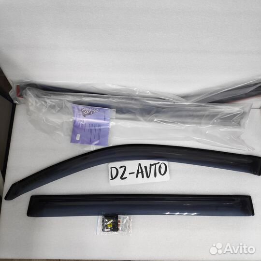 Ветровики на окна темные Land Cruiser 200