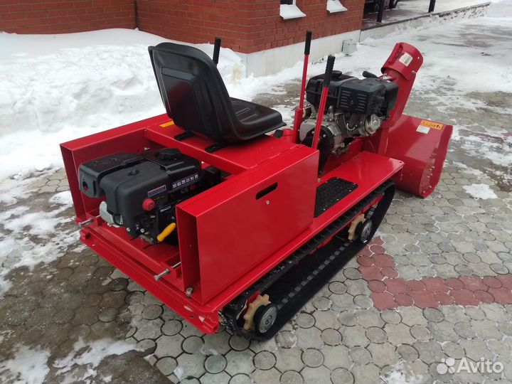 Снегоуборщик гусеничный