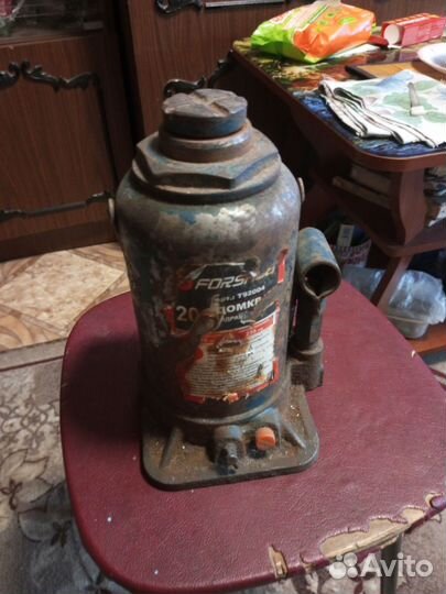 Домкрат гидравлический бу