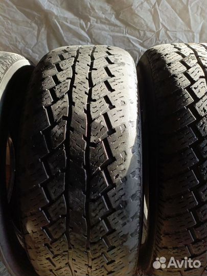 Roadstone Roadian A/T II 285/60 R18