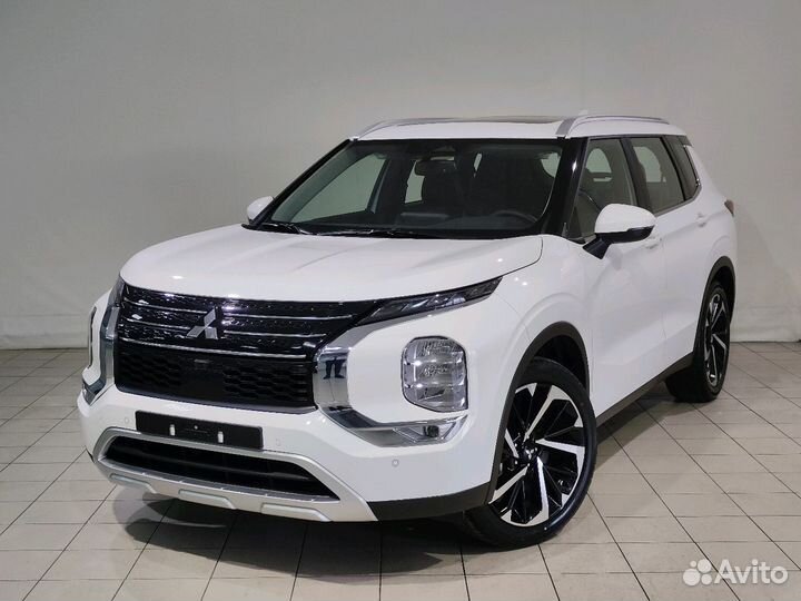 Mitsubishi Outlander 2.5 CVT, 2023, 28 км