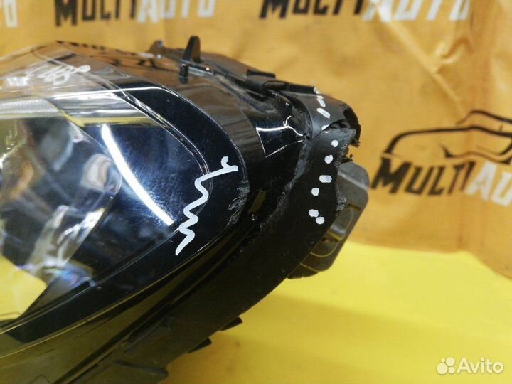 Фара левая Mercedes C-Classe W205 2014-2018